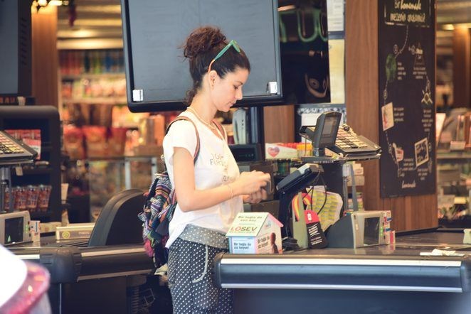 Beren Saat markette kayınvalidesiyle kavga etti