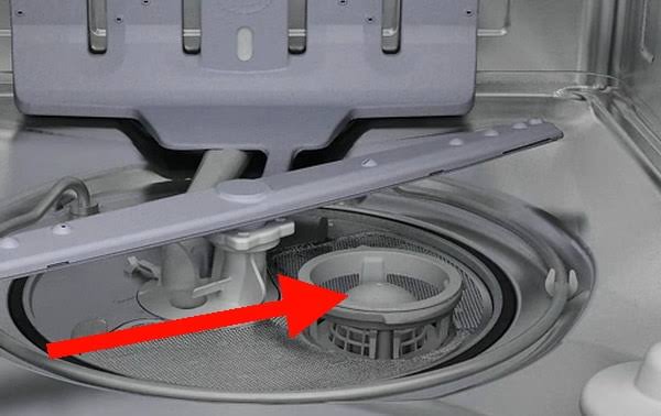dört kolay adımla bulaşık makinesi nasıl temizlenir?